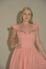 Olivia Sweetheart Cut Midi Dress - Image 3